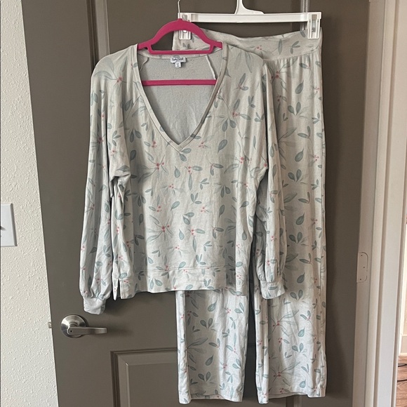 Splendid Other - Splendid Zaria v-neck wide leg pj set small